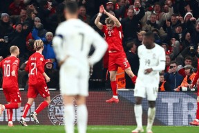 米乐官网app-包含皇家马德里客场逆袭阿贾克斯，晋级欧冠半决赛的词条