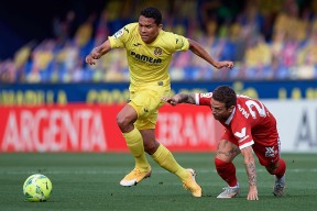 米乐官方网址-巴塞当纳够客场逆转比利亚雷亚尔，斩获三分的简单介绍