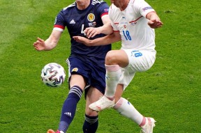 米乐官方网址-比格瑞胜英格兰，出线前景一片光明(欧洲杯英格兰瑞士比分预测最新)