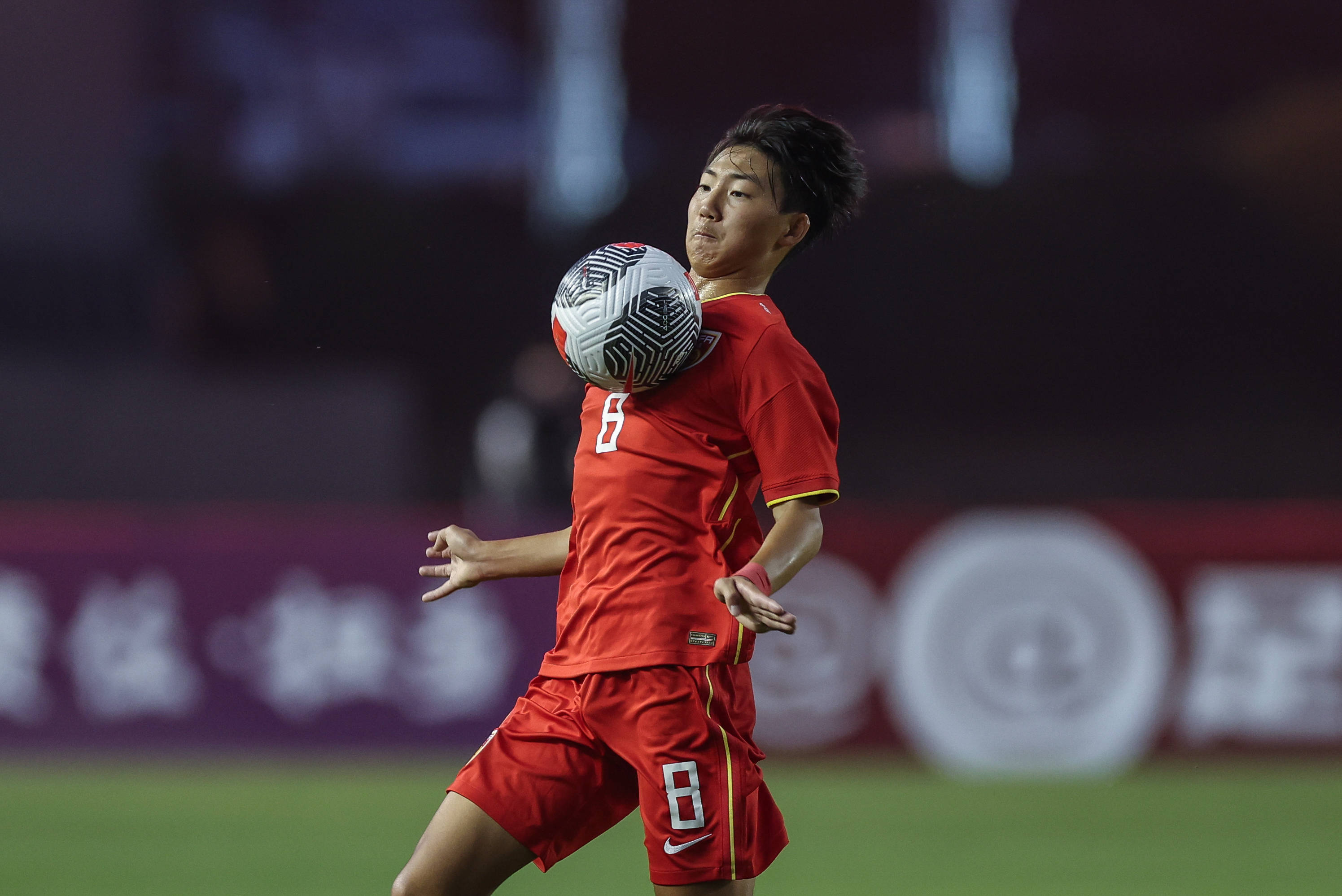 贝尔格莱德红星大胜，坚定目标争取塞超冠军的简单介绍